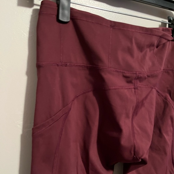 Lululemon Women Dark Sport Red Fast Free Crop II Nulux 19" Reflective Pant - Picture 8 of 12
